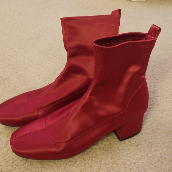 red boots forever 21